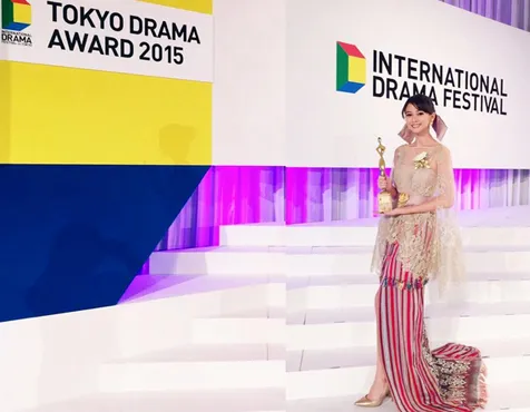 Yuki Kato menerima award di International Drama Festival Tokyo/©instagram.com/yukikt