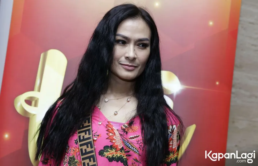 Secara pribadi, Iis tak terima dengan komentar haters © KapanLagi.com®/Agus Apriyanto