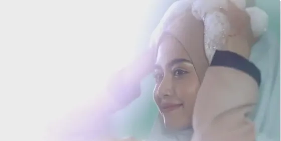 Iklan keramas tanpa buka aurat © Youtube.com/Mr All The Shared