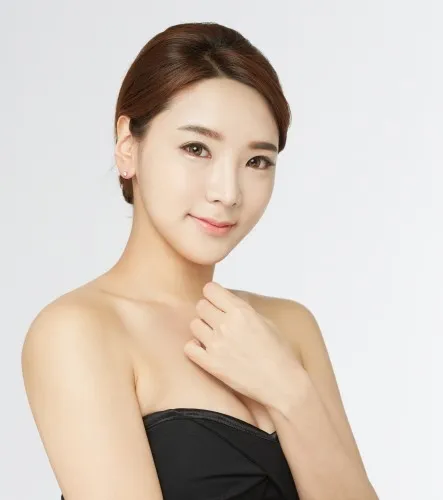 Korea Selatan selain jadi tujuan wisata, juga jadi pilihan utama untuk lakukan operasi plastik loh. ©kpopherald.