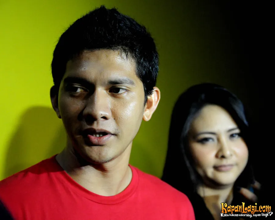 Iko dan Audy syukuran 4 bulan  kehamilan.
