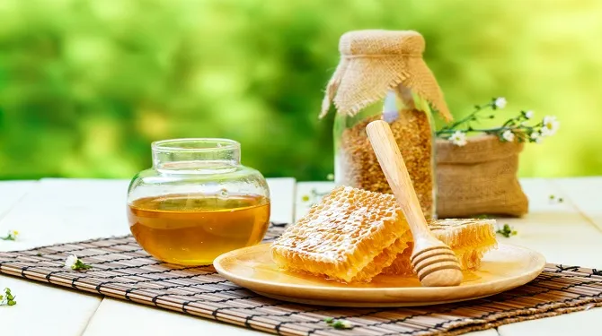 Ilustrasi Madu (cr:Shutterstock)