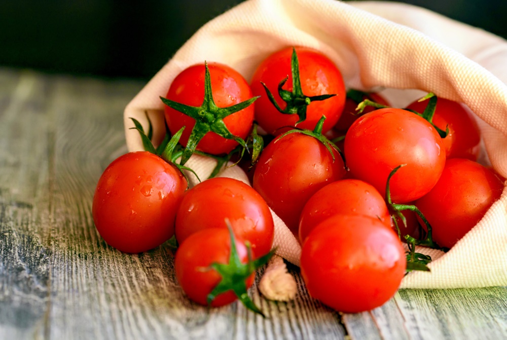 ilustrasi tomat (credit: shutterstock)