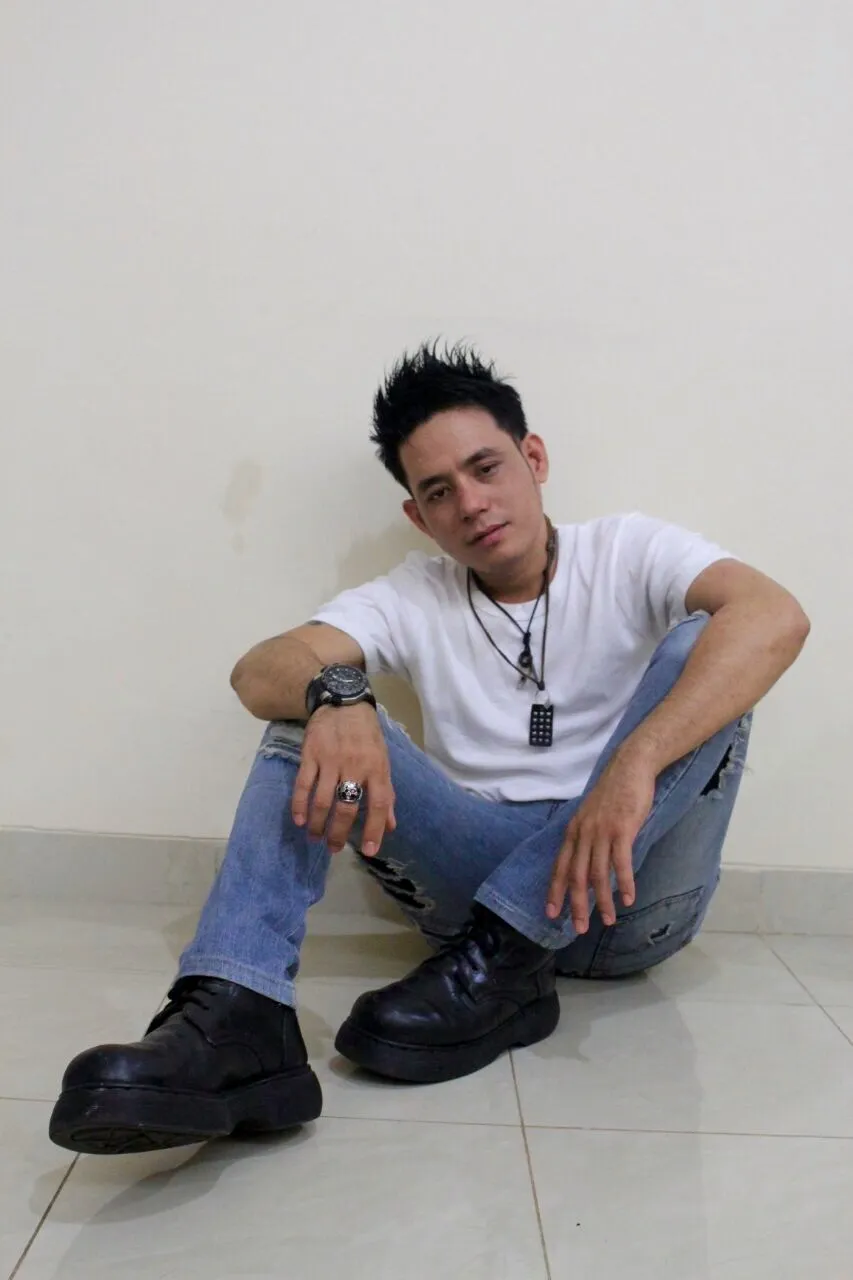 Izzhy Diagla mengaku pernah khilaf ke Dewi Perssik. ©KapanLagi.com/Sahal Fadhli