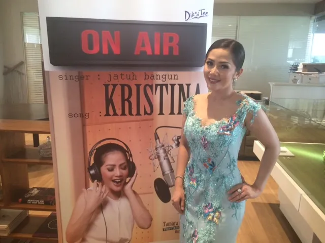 Kristina luncurkan buku biografi di ulang tahun ke-40. ©KapanLagi.com/Dedi Rahmadi