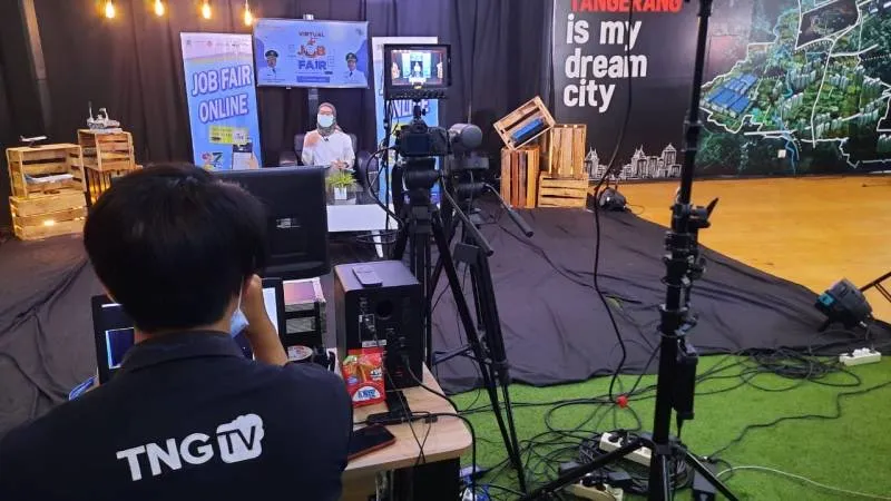 (c) Pemkot Tangerang