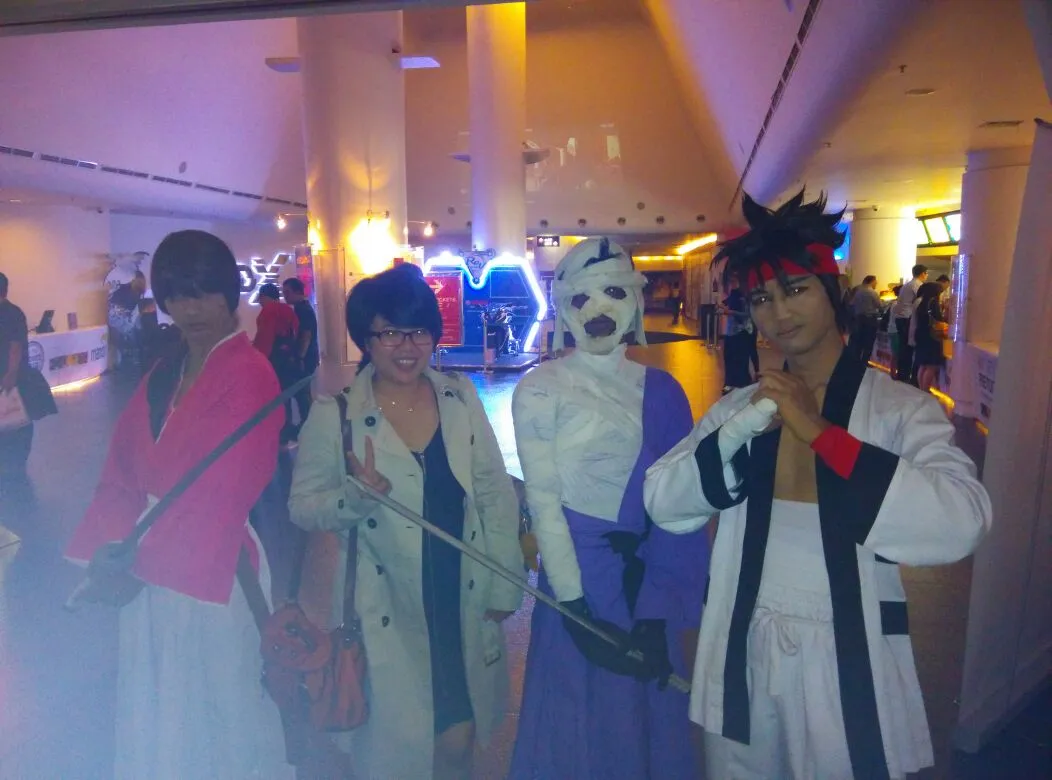 Para cosplayer di gala premiere RUROUNI KENSHIN: THE LEGEND END / KapanLagi®