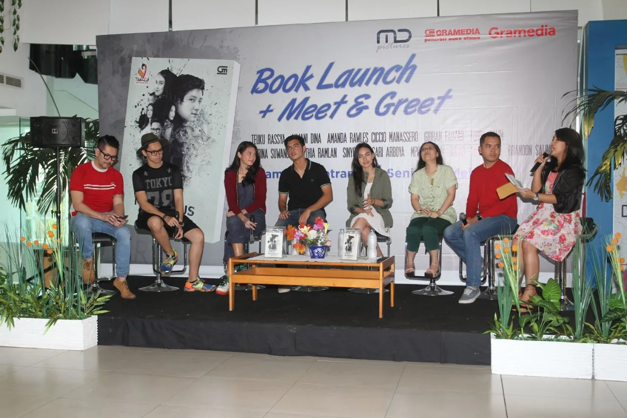 Untuk penuhi target segmen, penulis skenario ubah hampir seluruh isi novel Charon/©Kapanlagi.com®/Adi Abbas Nugroho
