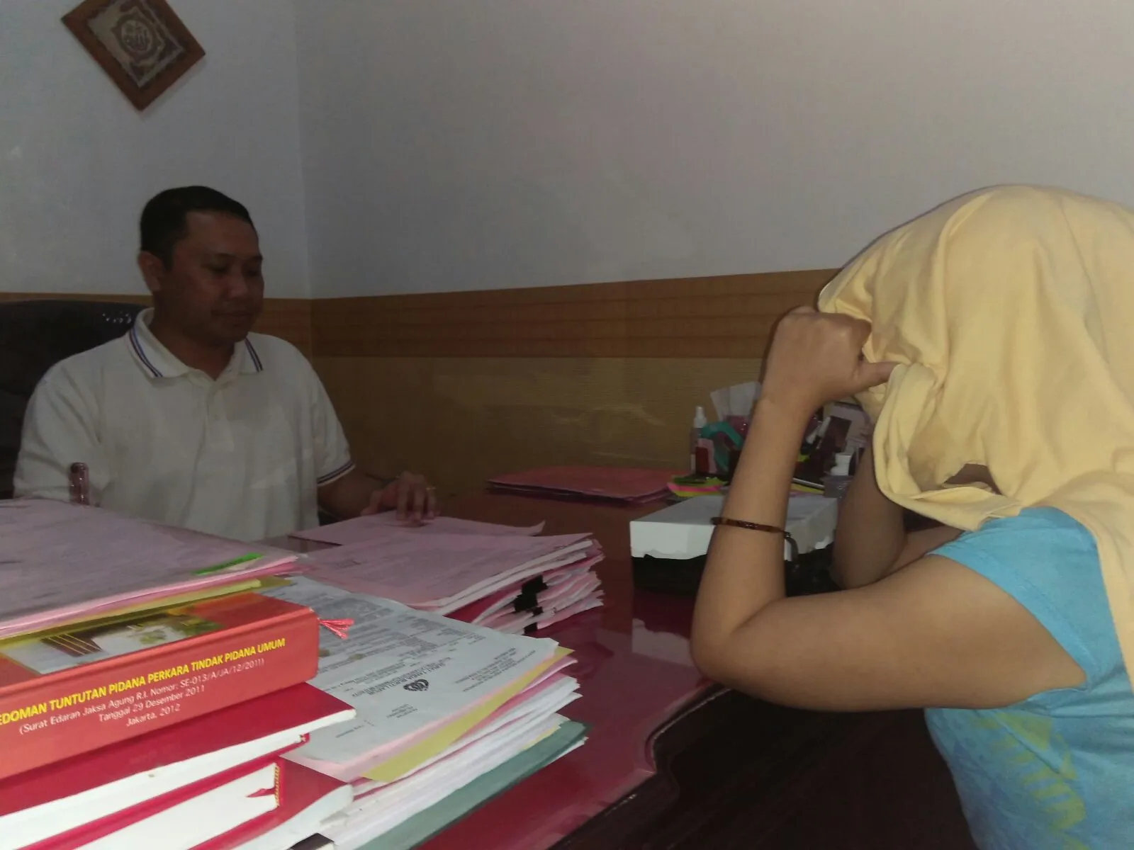 Putri Vinata sempat buron selama dua tahun sebelum ditangkap kembali. ©KapanLagi.com/Darmadi Sasongko