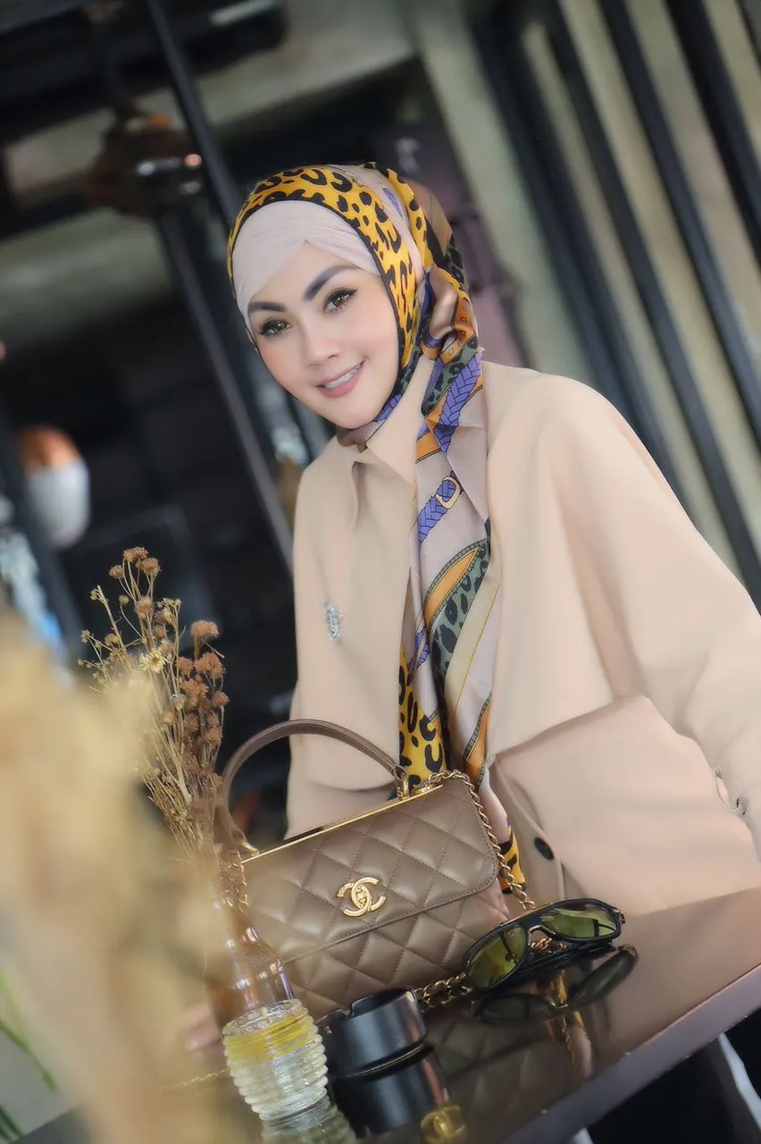 Ade Fitrie putuskan untuk berhijab. ©KapanLagi.com/Nuzulur Rakhmah