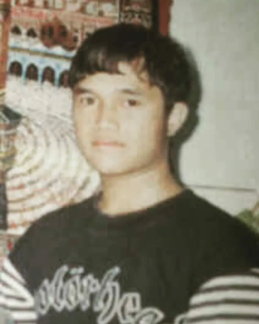 Foto Tata sewaktu remaja.