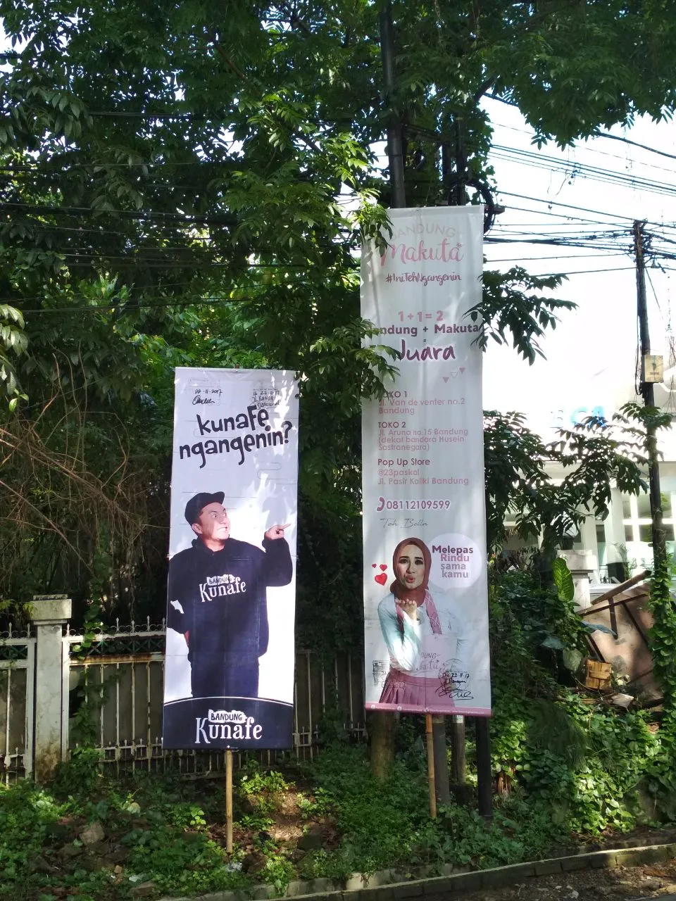 Omesh Beri respon untuk banner Bella © Dokumentasi Pribadi