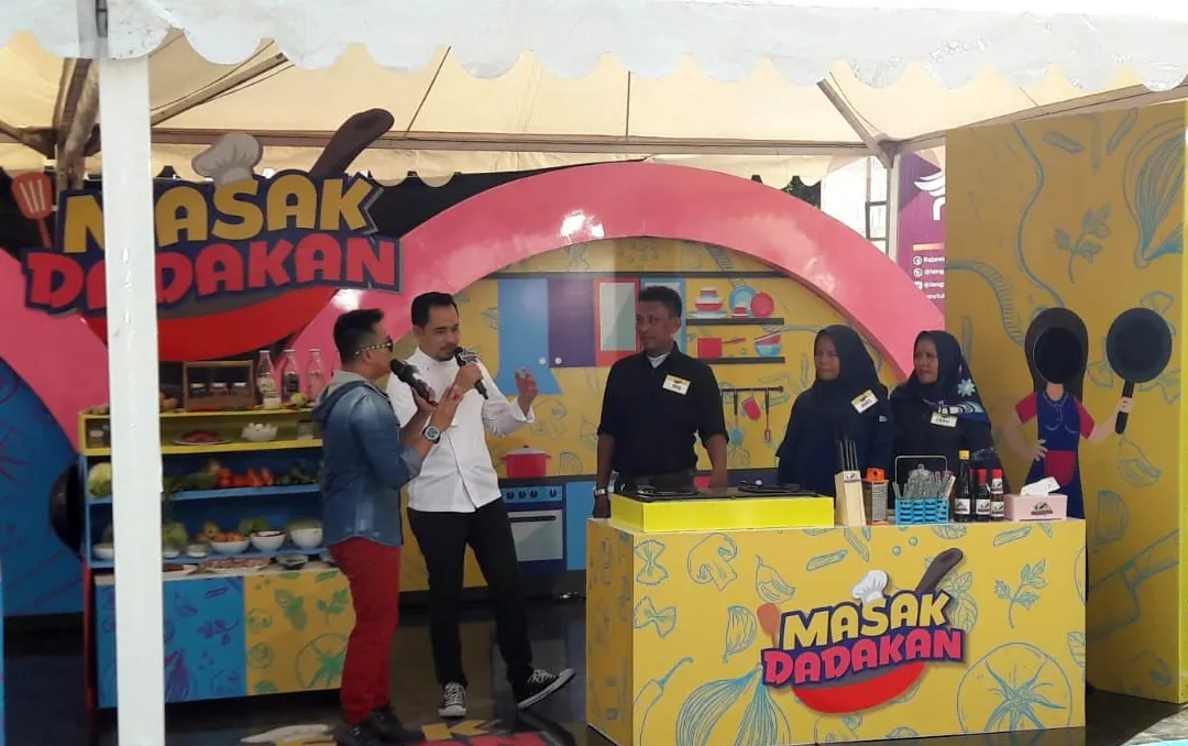 Segmen 'Masak Dadakan' / KapanLagi - Akrom Sukarya