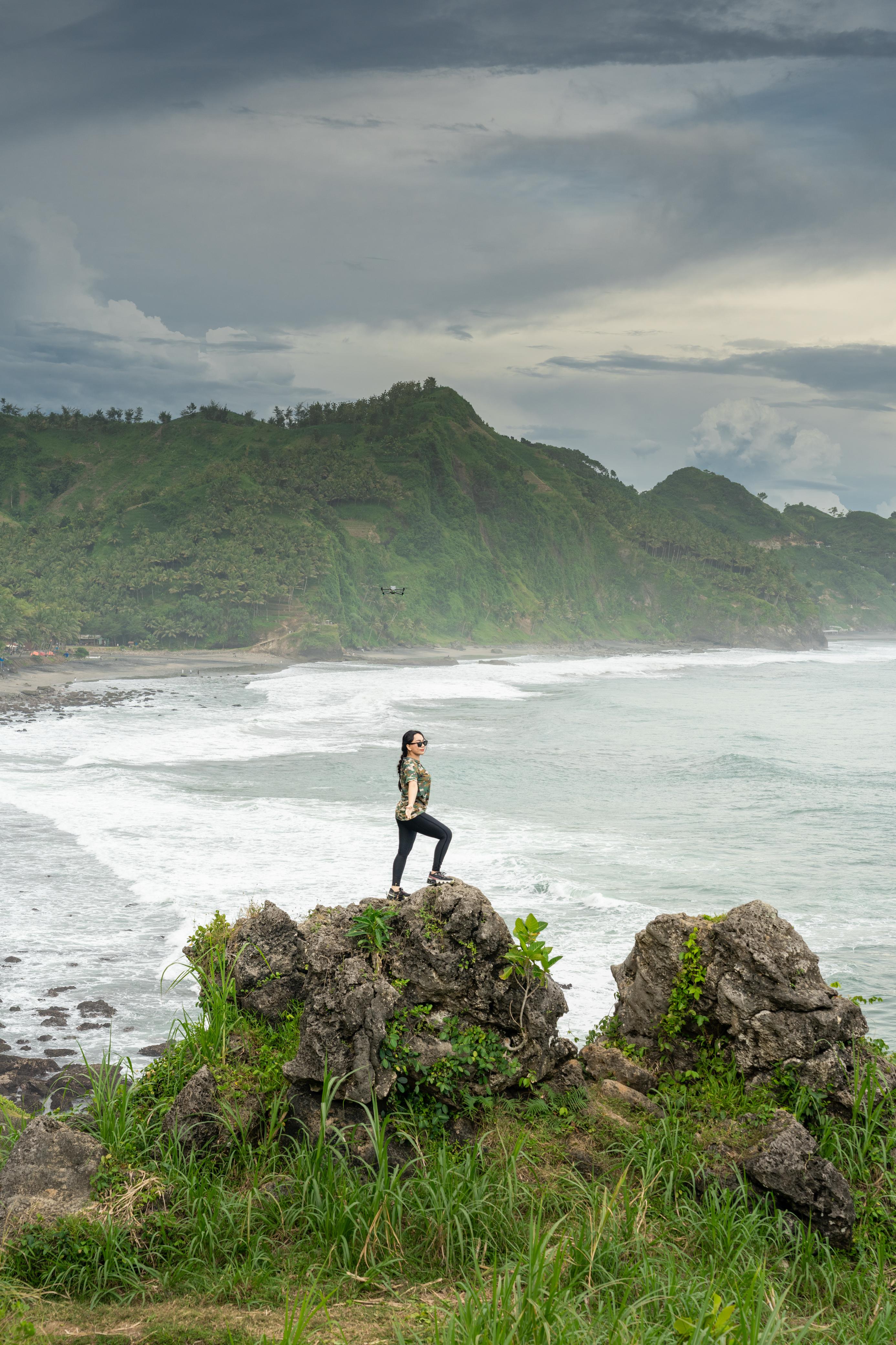 Zita Anjani during her visit to Kebumen Geopark. (c) Special