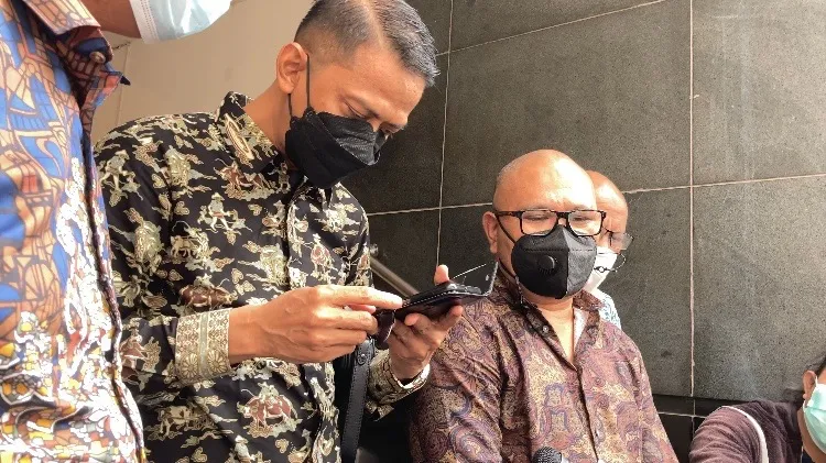 Tak kenal Rofi'i
