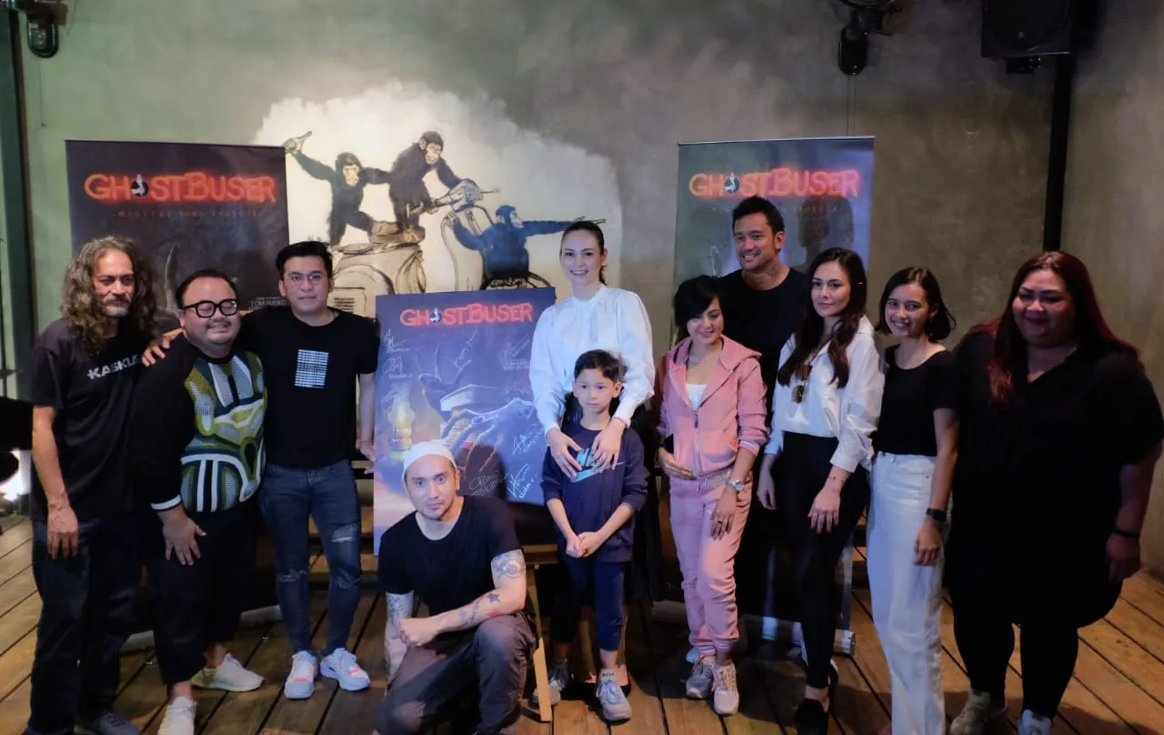 Kru dan Pemain 'GHOSTBUSER' © KapanLagi/Akrom Sukarya