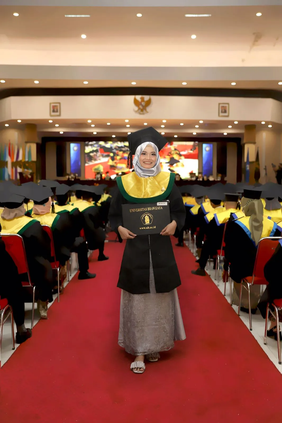 Calista, mahasiswa FK UB yang lulus di usia 18 tahun - Credit: Darmadi Sasongko © KapanLagi.com