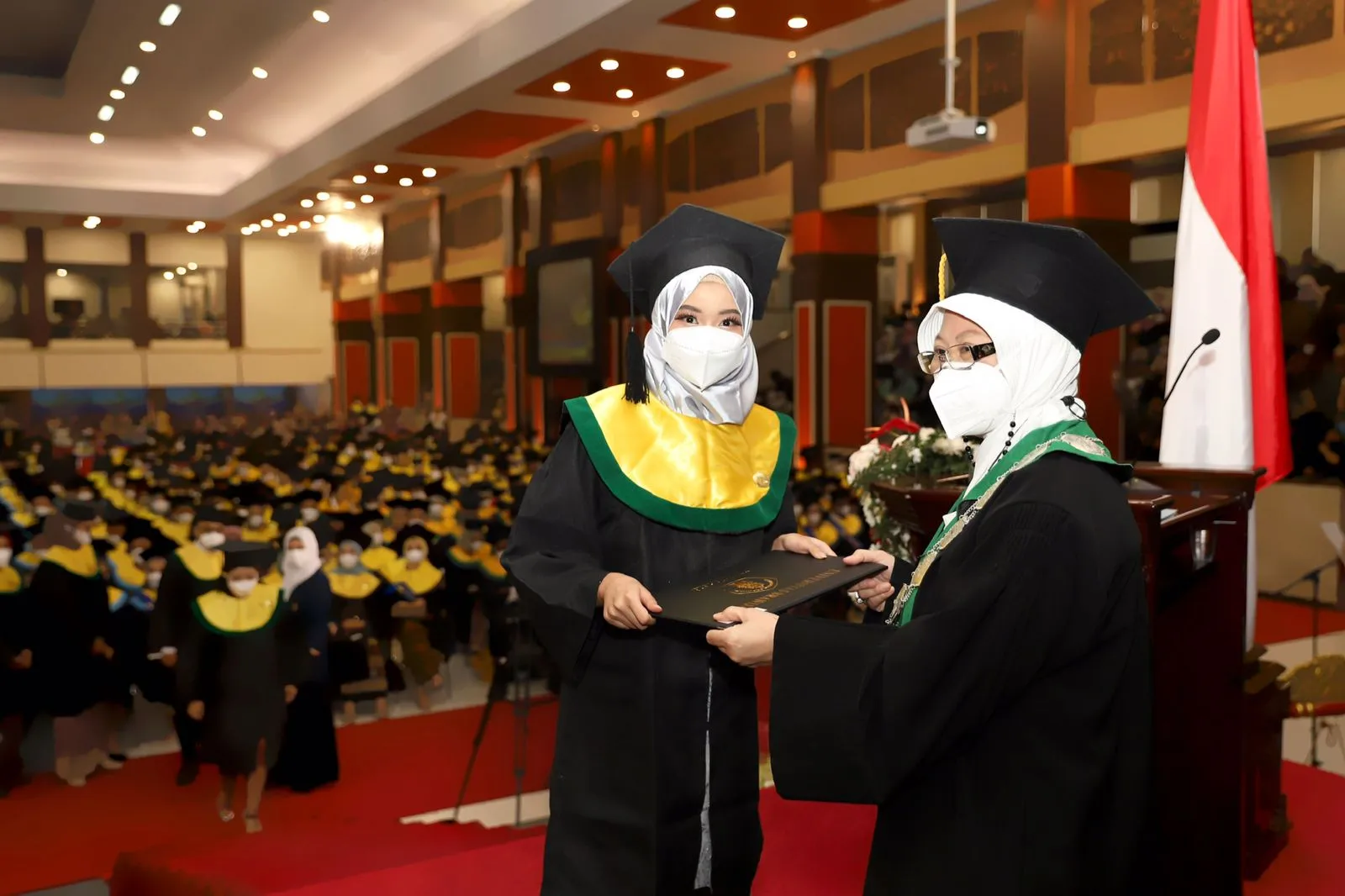 Calista, mahasiswa FK UB yang lulus di usia 18 tahun - Credit: Darmadi Sasongko © KapanLagi.com