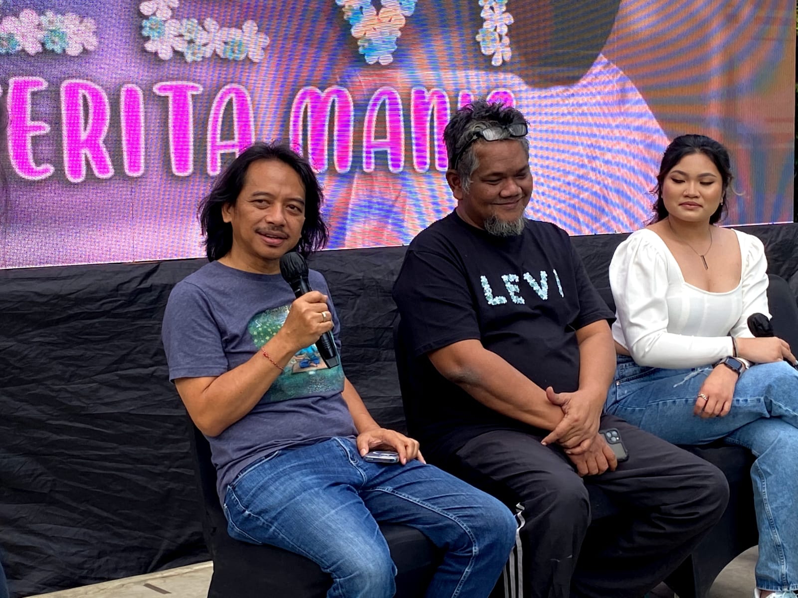 Single Debut 'Cerita Manis', Levi Musisi-Musisi Tanah Air - Kapanlagi.com