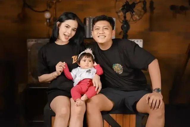 Pasangan Artis yang Dikaruniai Anak Pertama di Tahun 2024. (instagram/bellabonita_r.a)
