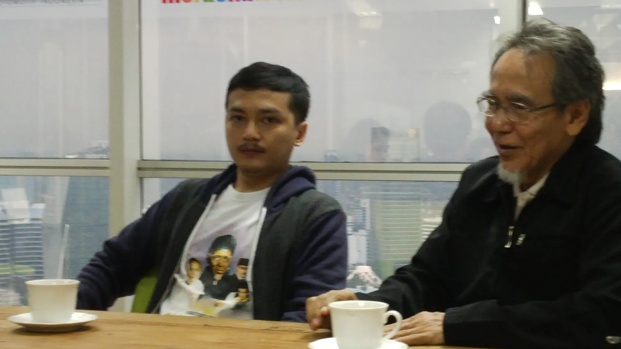 Bersama Ikranegara di Kantor KapanLagi.com® | Foto: Citra Natasya