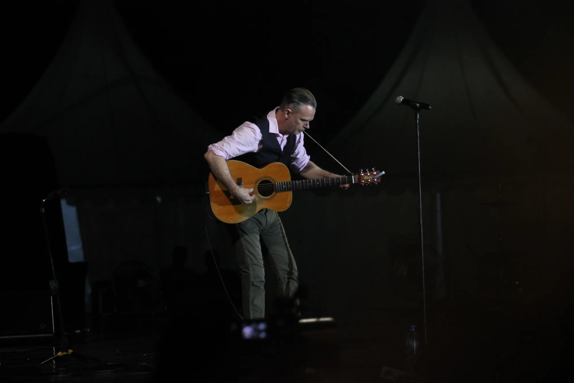 Rick sukses ajak penonton nostalgia lewat lagu 90an © KapanLagi.com®/Mathias Purwanto