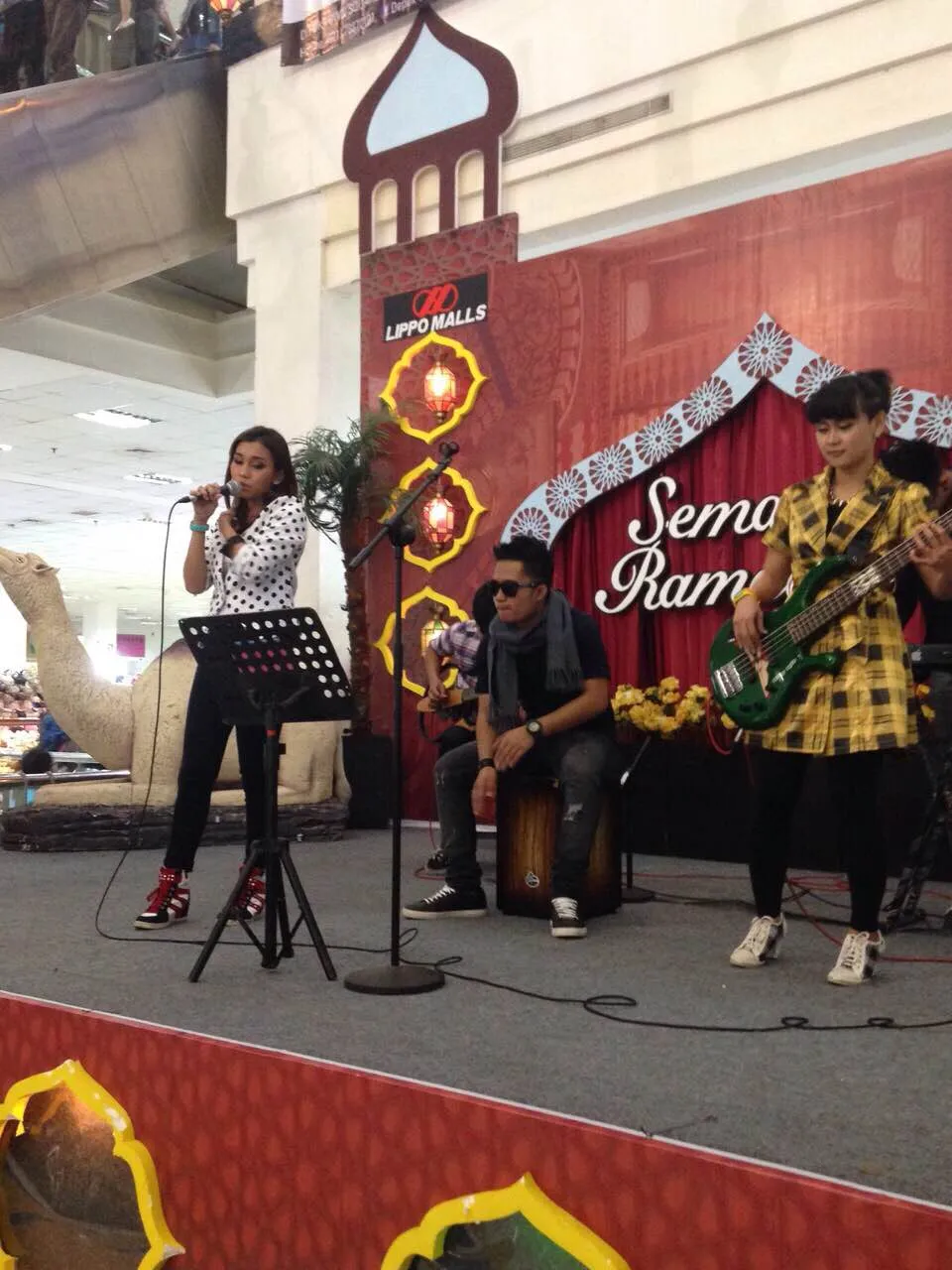 The Miska kebanjiran job / KapanLagi® - Mathias Purwanto