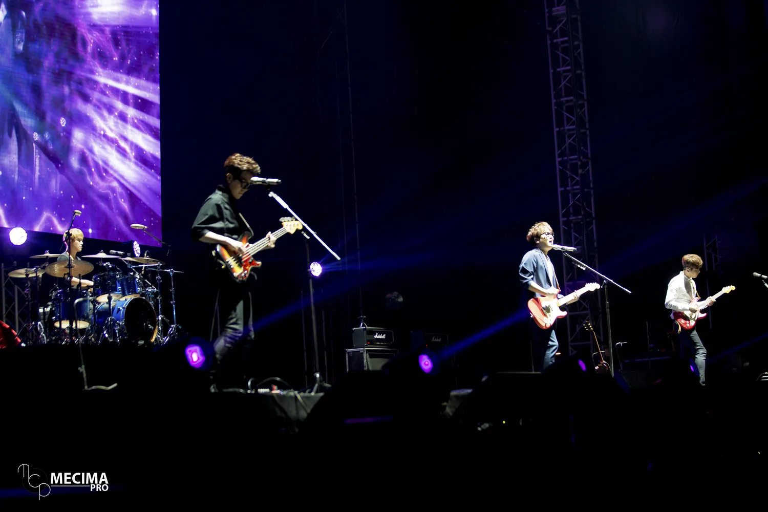 Nell hibur penggemar K-Pop Tanah Air © Mecimapro