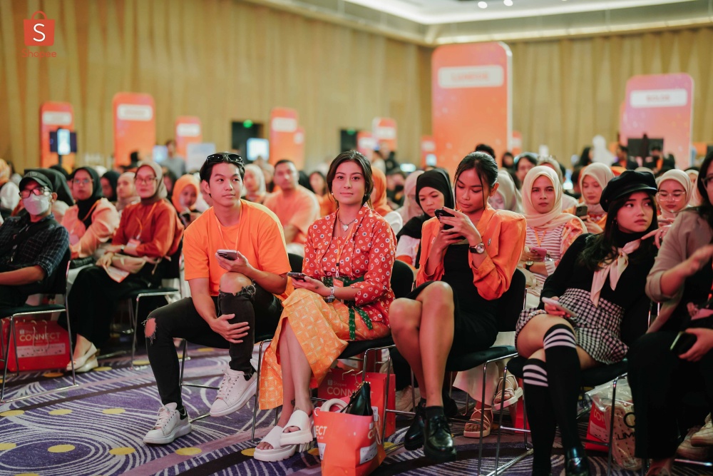 Content creators attending the Shopee Connect event