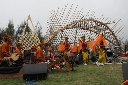 Genjah Arum Banyuwangi. Memukau di bawah kabut foto: Fajar Adhityo/KapanLagi.com®