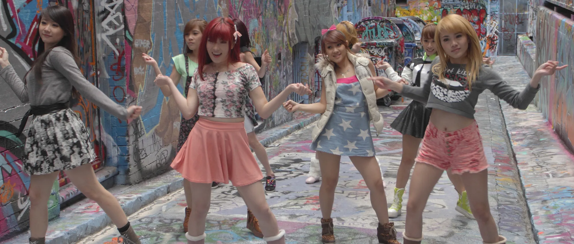 Cherry Belle tentu tak mau disebut gerombolan sirkus.