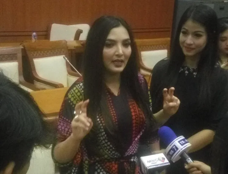 Ashanty beri tanggapan soal video putrinya dicium Rafathar © KapanLagi.com®/Abbas Adi Nurgoho