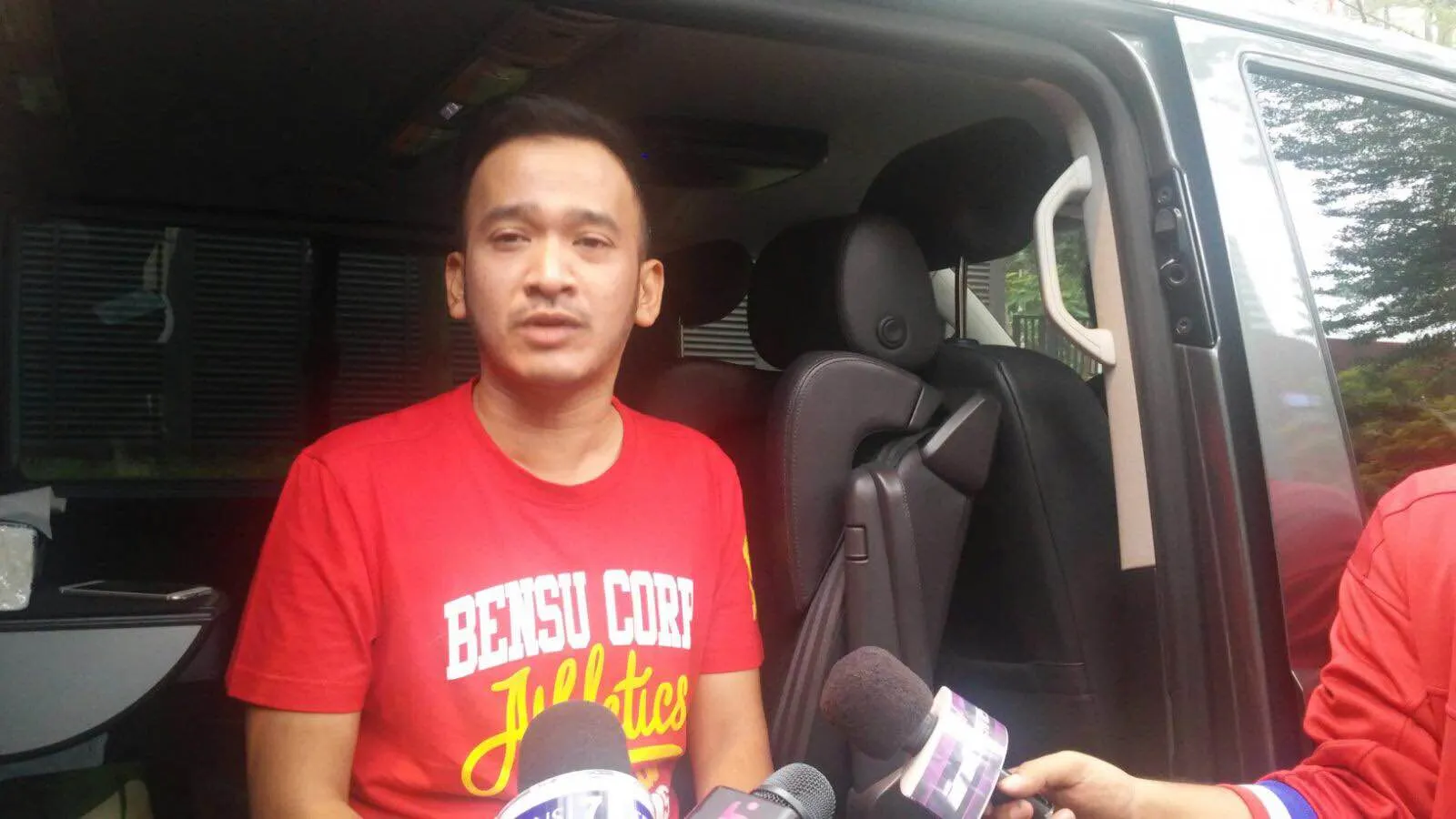 Ruben Onsu bongkar kejanggalan pengakuan pembuat akun jual bayi online yang mengaku sebagai fans. ©KapanLagi.com/Adi Abbas Nugroho