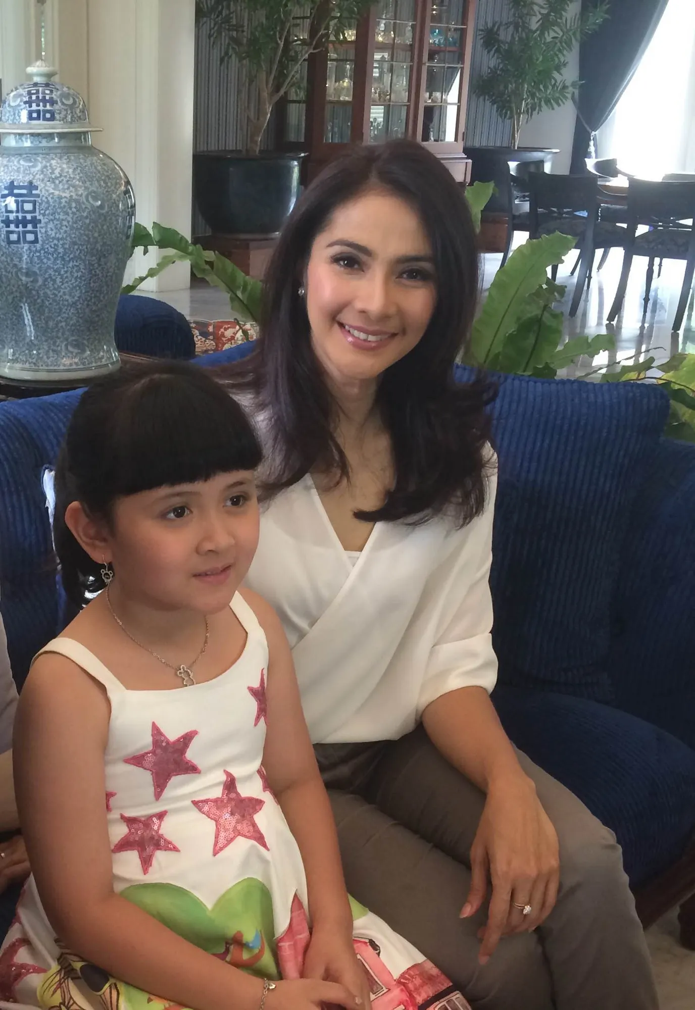 Maudy Koesnaedy Menjadi Model Video Klip Thania © Kapanlagi