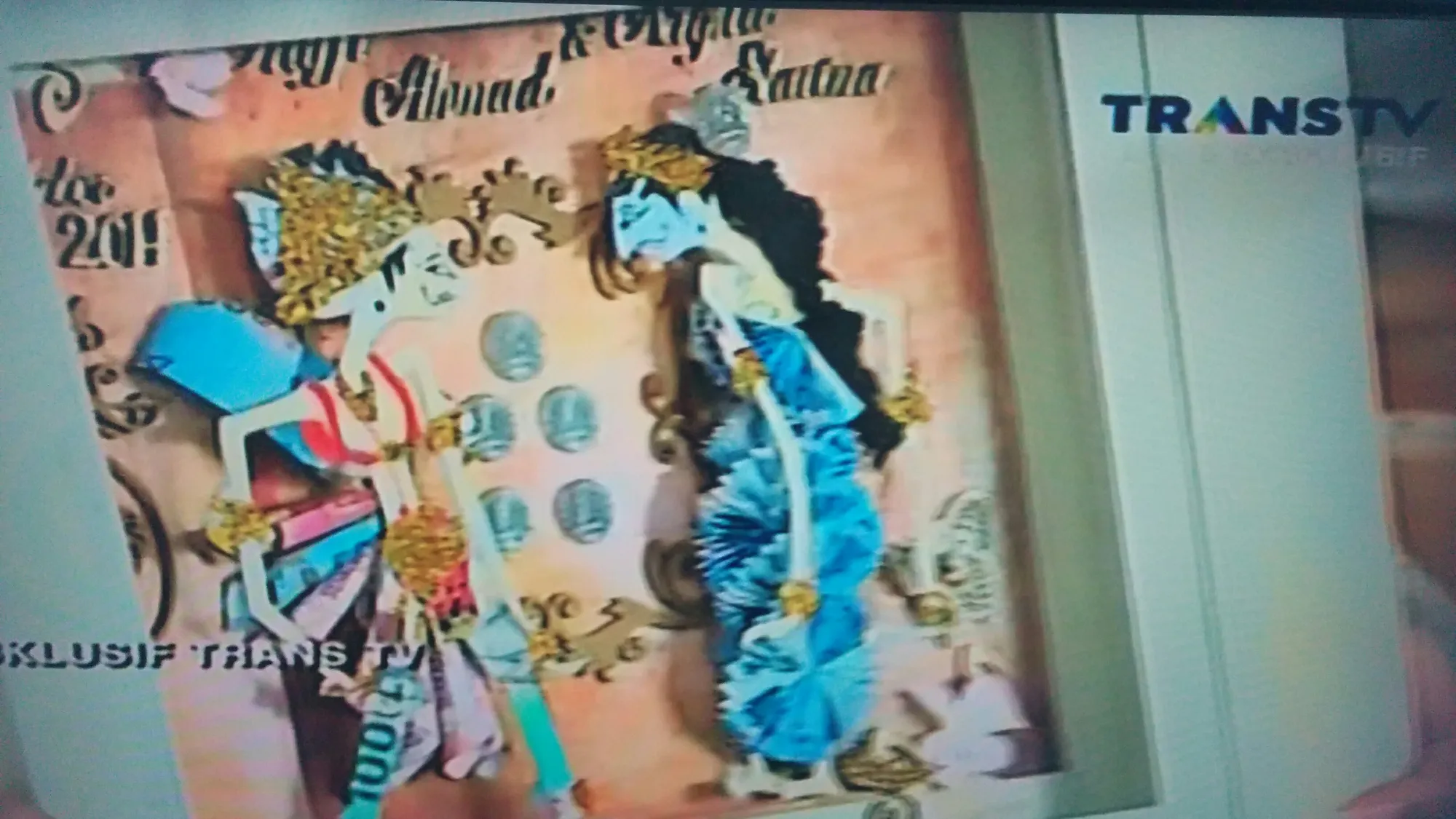Mahar wayang dari Raffi untuk Gigi. @TransTV