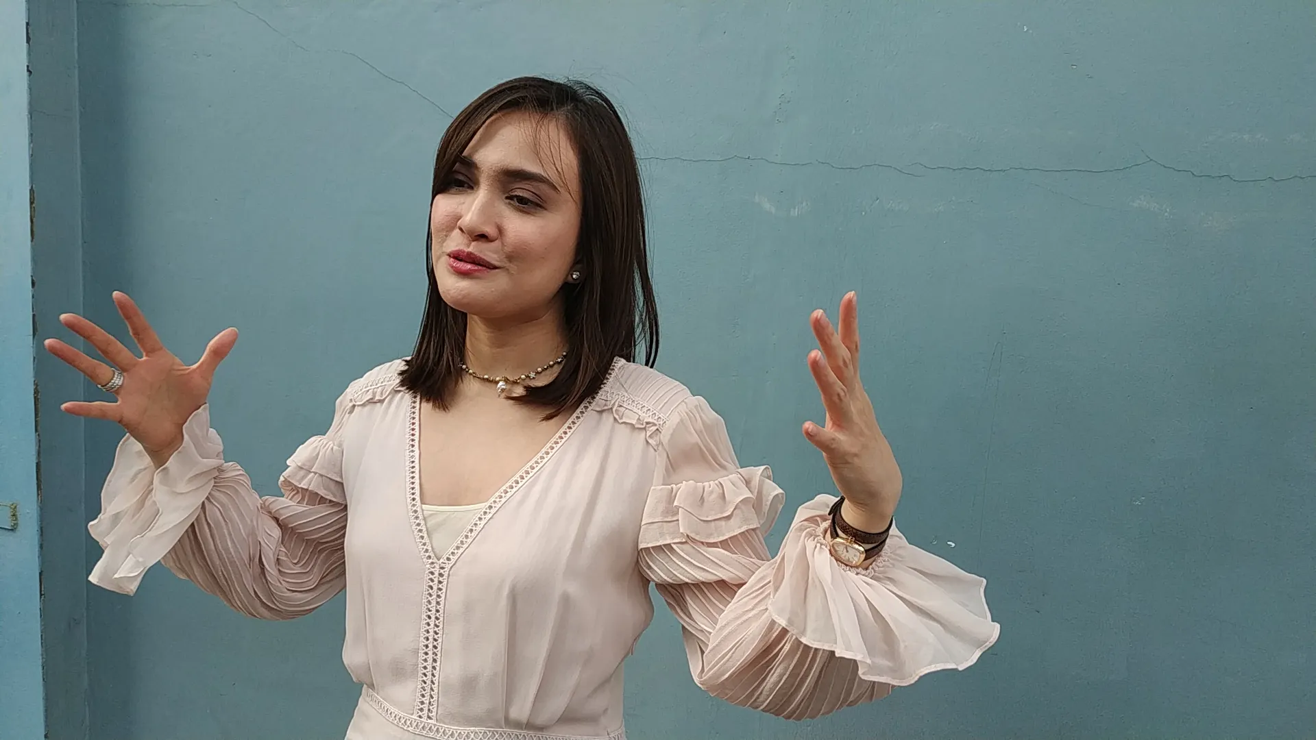 Coba Melawan