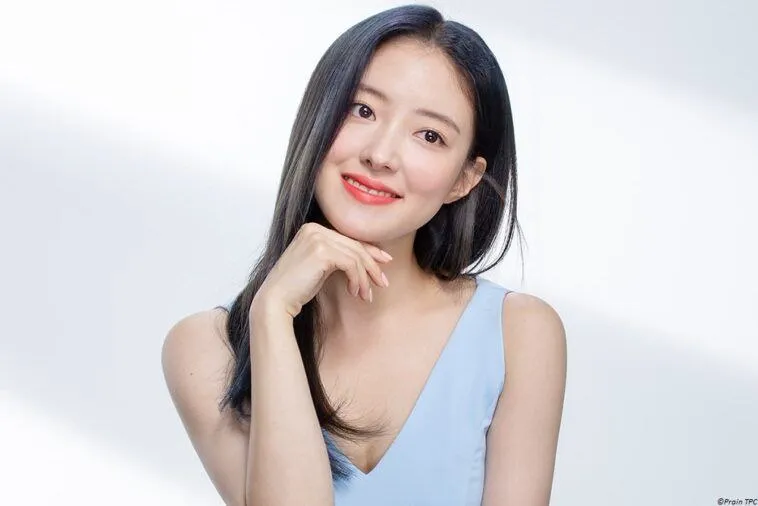 Lee Se Young berperan sebagai Park Yeon Woo dalam Korea terbaru 'STORY OF PARK'S MARRIAGE CONTRACT' - AsianWiki