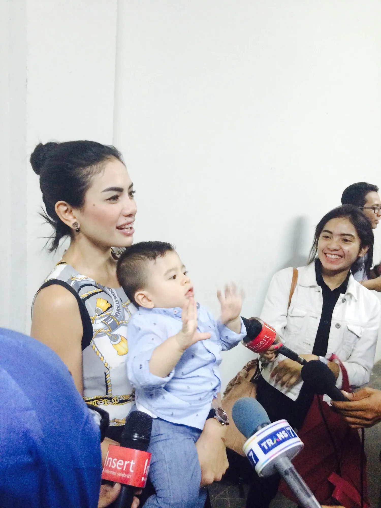 Nikita Mirzani beryukur bayinya bukan anak cengeng. ©KapanLagi.com®/Adi Abbas Nugroho