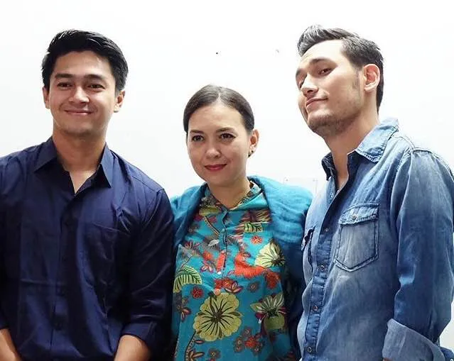 Inikah ketiga pemeran SABTU BERSAMA BAPAK?/©Instagram.com/NinitYunita