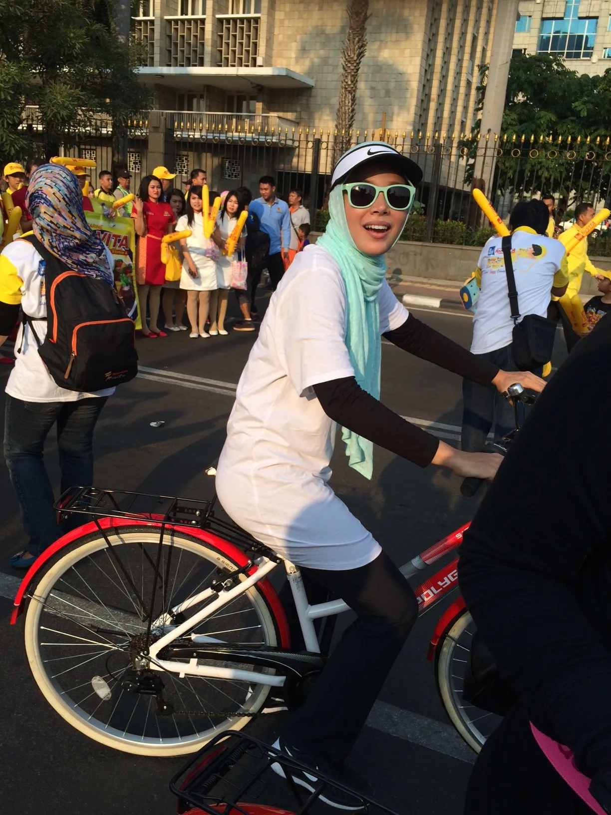 Dewi Sandra ikutan CFD © KapanLagi.com®/Hendra Gunawan