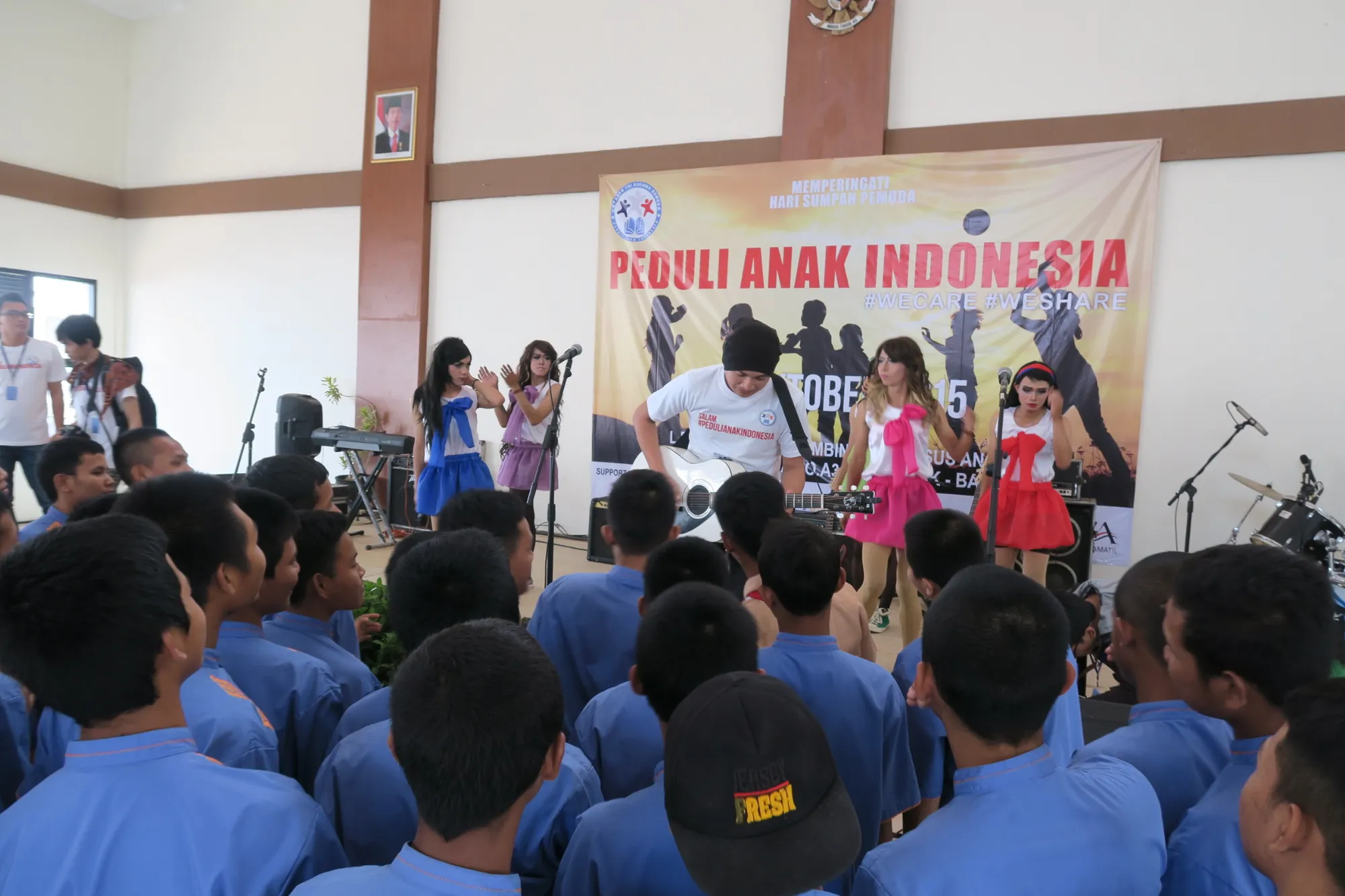 Anji menghibur anak-anak Lapas Khusus Anak © dokumen pribadi
