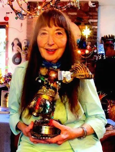 Pat Gorman, salah satu anggota tim desainer yang menyumbangkan ide untuk bentuk trofi MTV VMA. ©mtv.com