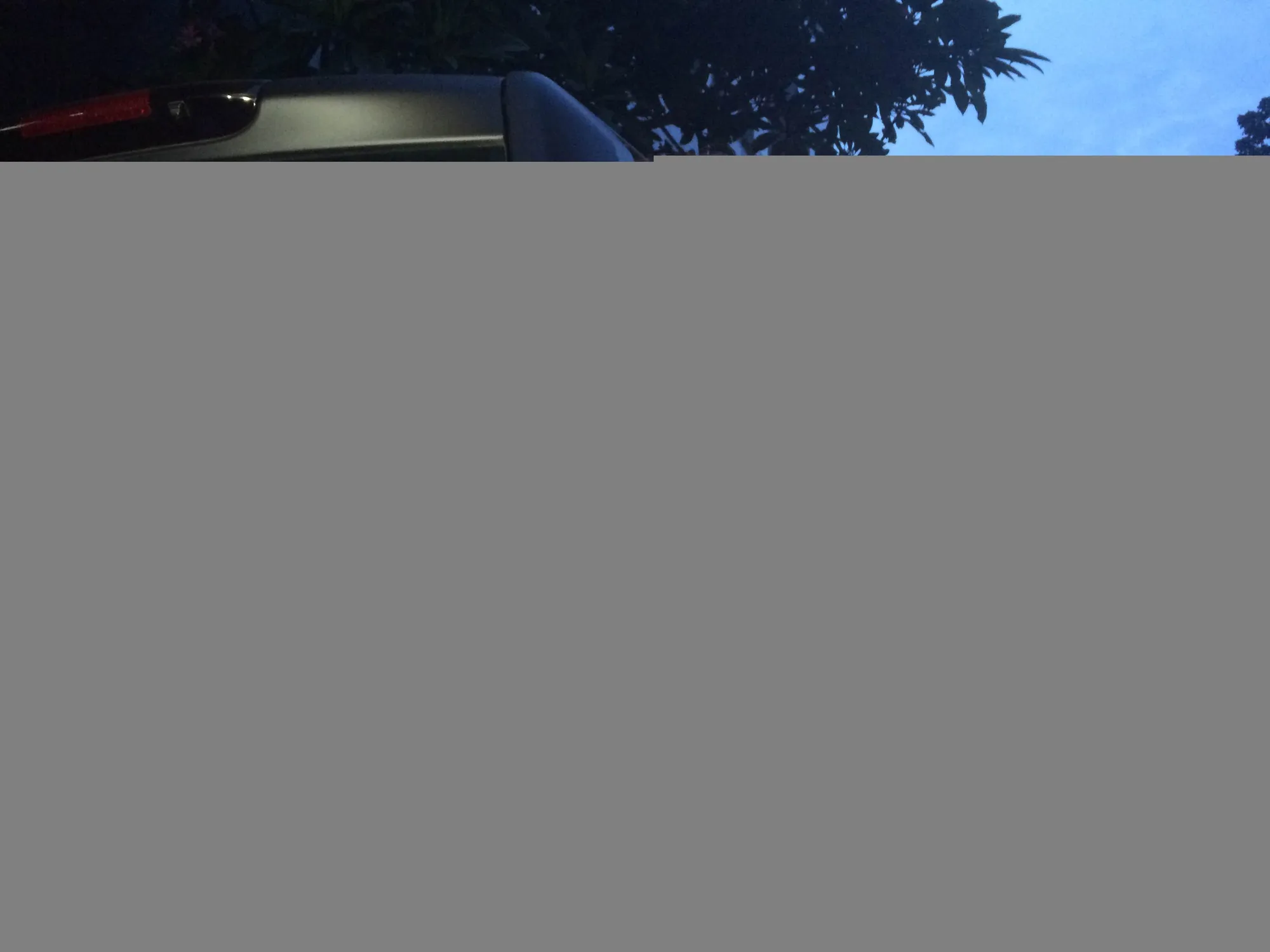 Cita Citata mendapatkan baju Polisi dari Reserse. ©KapanLagi.com/Mathias Purwanto