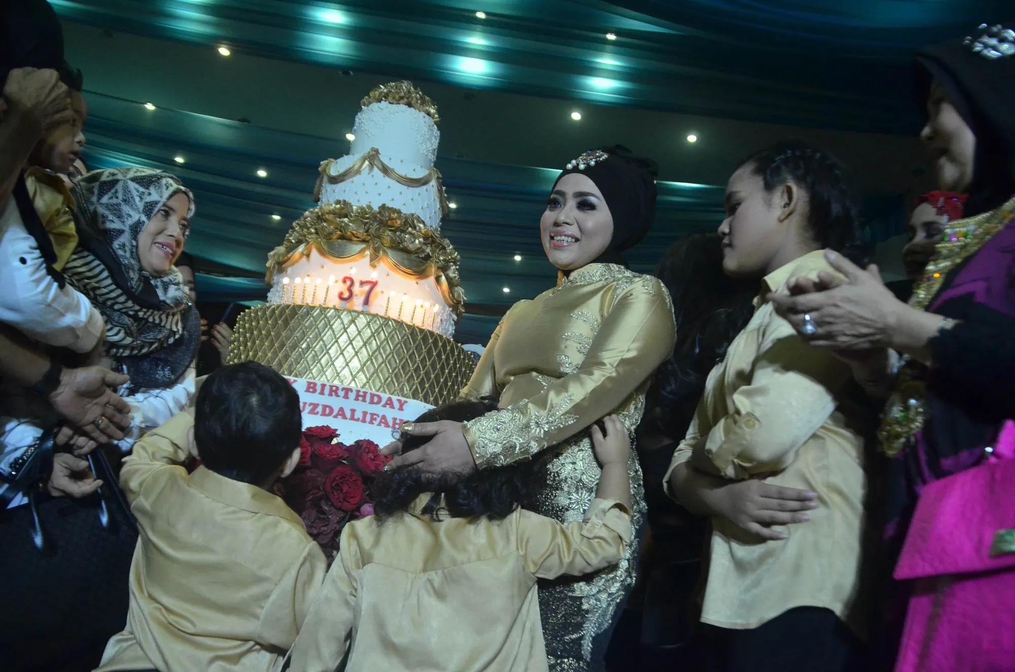 Musdalifah curahkan segalanya buat anak-anak / KapanLagi® - Fikri Alfi Rosyadi