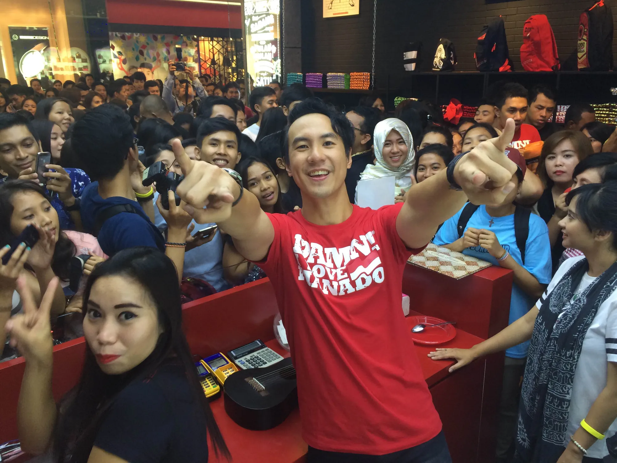Daniel Mananta memilih membuka store baru di Manado. ©KapanLagi.com®/Mathias Purwanto