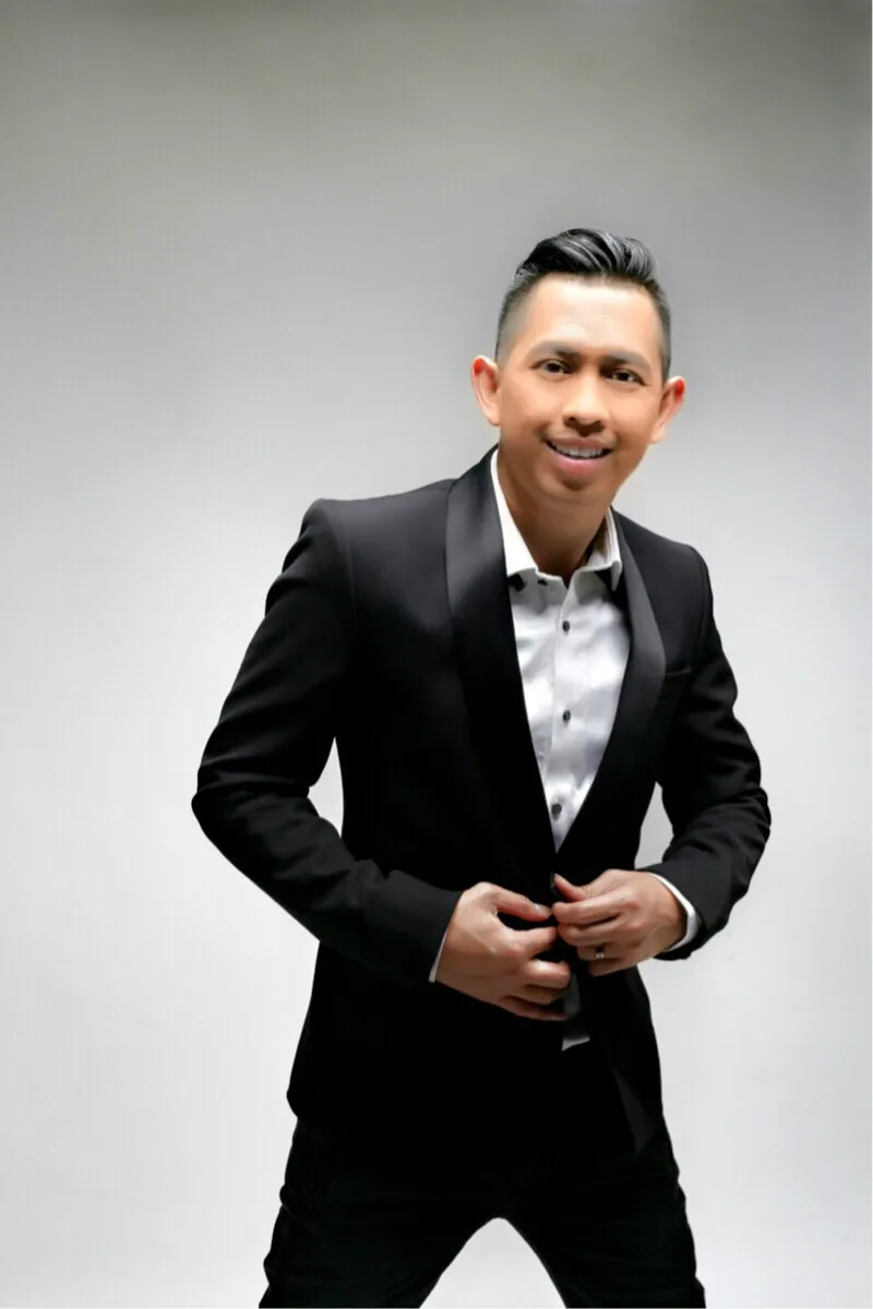 Mario atau Oneng sukses meniti karir dari asisten hingga jadi manajer sukses. ©KapanLagi.com/Dedi Rahmadi