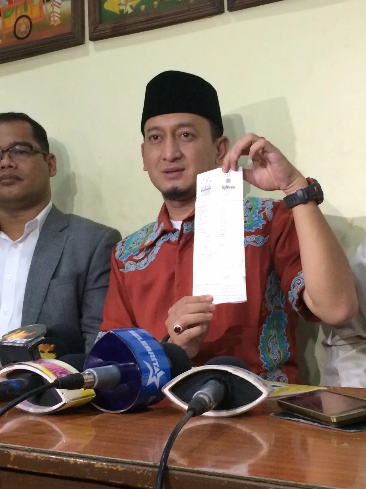 Punya karir berdakwah, ustaz Zacky pilih laporkan penyebar BM/©KapanLagi.com®/Hendra Gunawan