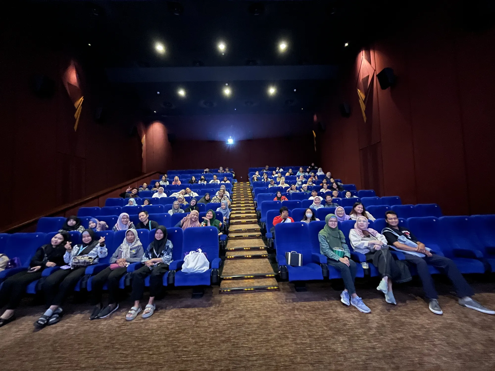 Suasana nobar film LYORA bersama Movieverse
