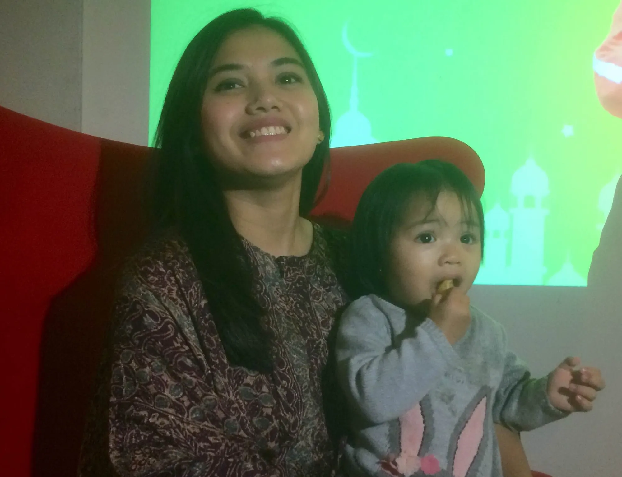 Herfiza Novianti rela urus anak tanpa baby sitter. ©KapanLagi.com/Adi Abbas Nugroho