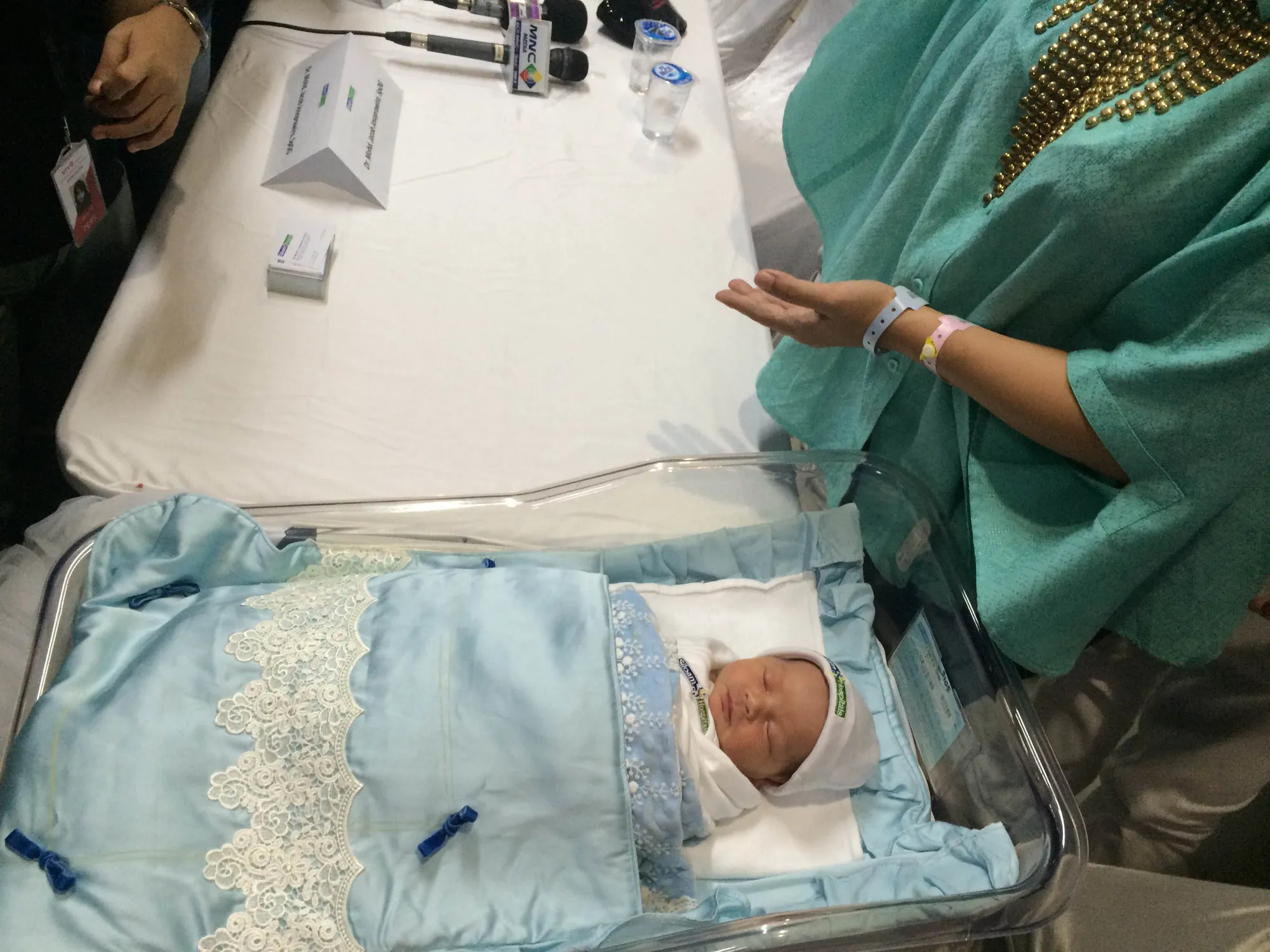 Melanie Ricardo lahirkan anak kedua yang diberi nama Courage. ©KapanLagi.com/Nuzurul Rakhmah